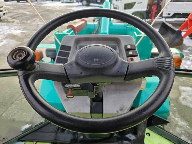 日本 ヤンマー　Ｖ４－６　０．５立米　※０．５立米　２０１１年式　全塗装済　バケット幅１６８ｃｍ　ディーゼル　排気量２２００ｃｃ（33枚目）