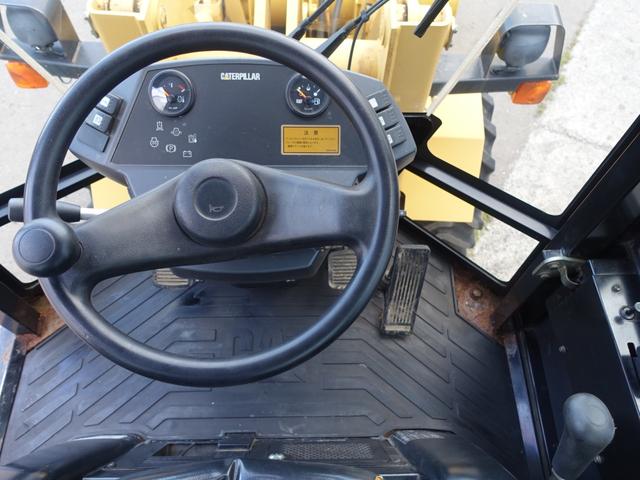 日本 CAT ホイルローダー 901B バケット容量0.4m3(11枚目)