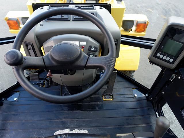 日本 ヤンマー ホイルローダー V3-7S バケット容量0.4m3(11枚目)