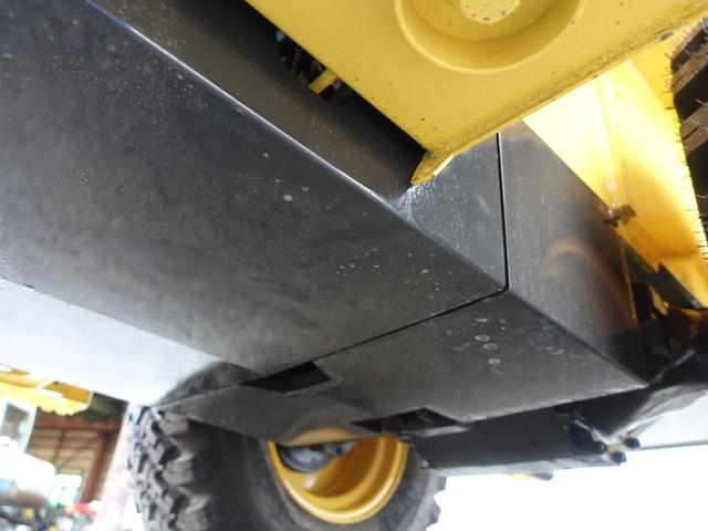 日本 ヤンマー ホイルローダー V3-7S バケット容量0.4m3(16枚目)