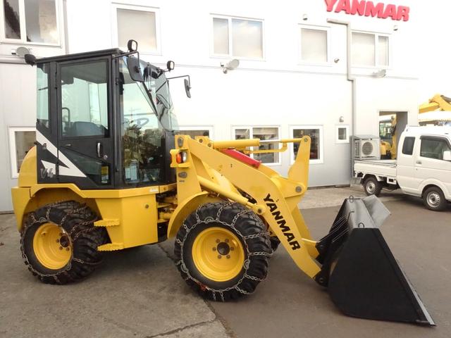 日本 ヤンマー ホイルローダー V4-6 バケット容量0.5m3(2枚目)