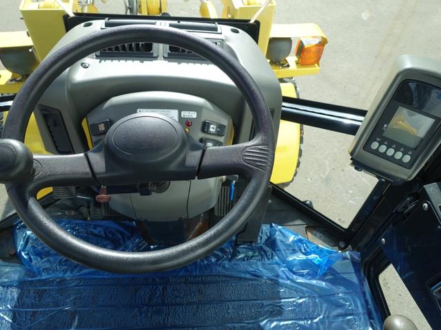 日本 ヤンマー ホイルローダー V4-6 バケット容量0.5m3(11枚目)