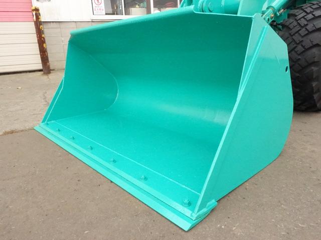 日本 古川　ホイルローダー　ＳＬ３０２－３　バケット容量０．４ｍ３（5枚目）