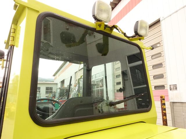 日本 古川　ホイルローダー　ＳＬ３０２－３　バケット容量０．４ｍ３（9枚目）