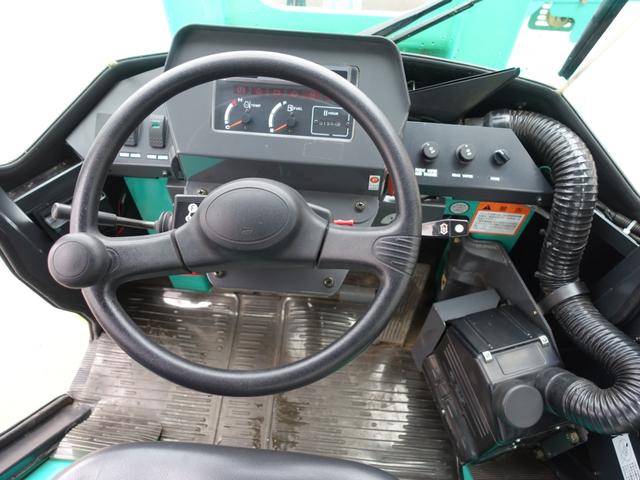 日本 古川　ホイルローダー　ＳＬ３０２－３　バケット容量０．４ｍ３（11枚目）