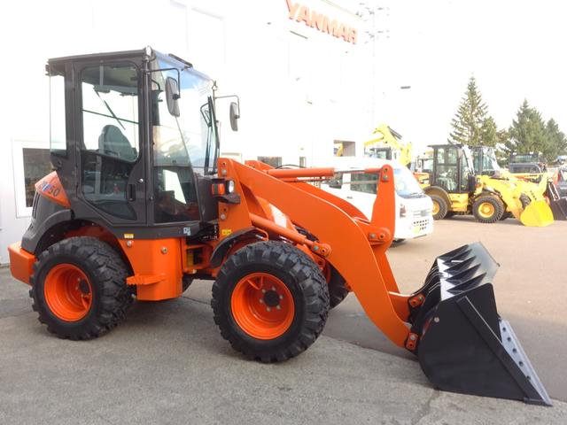 日本 日立 ホイルローダー ZW50-5B バケット容量0.6m3(2枚目)