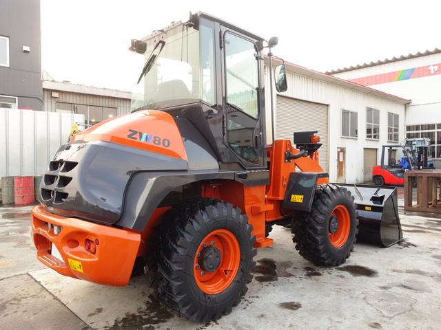 日本 ヒタチホイルローダーZW80S-5B バケット容量0.9m3(4枚目)