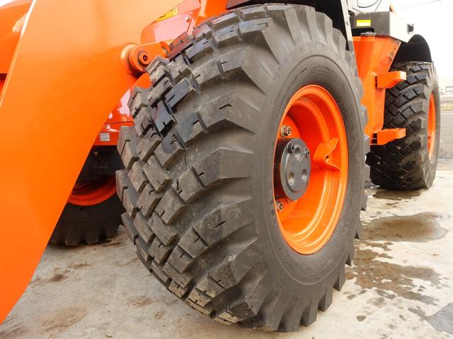 日本 ヒタチホイルローダーZW80S-5B バケット容量0.9m3(6枚目)