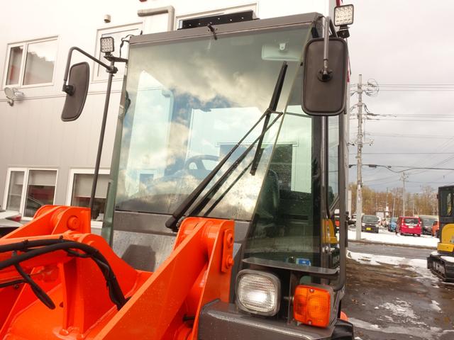 日本 ヒタチ　ホイルローダー　ＺＷ３０　バケット容量０．４ｍ３（8枚目）
