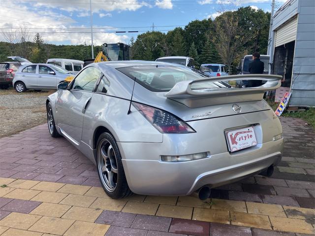 フェアレディＺ バージョンＳ　ＴＥＩＮ車高調　ＥＴＣ　バックカメラ　ナビ　ＭＴ　キーレスエントリー　アルミホイール　ＣＤ　ＤＶＤ再生　ＭＤ　ミュージックプレイヤー接続可　エアコン　パワーステアリング　パワーウィンドウ（17枚目）