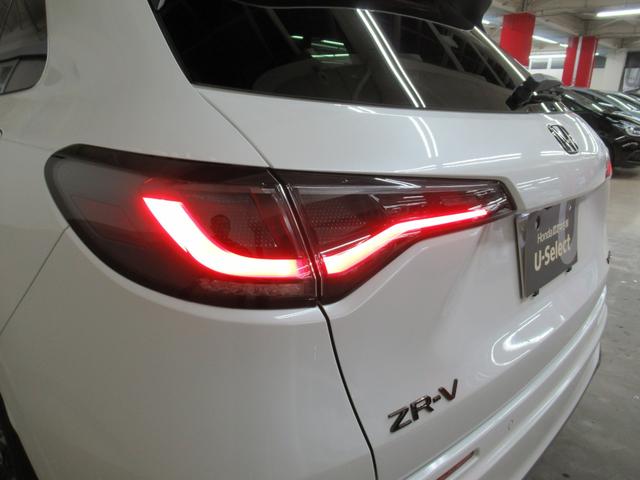 ＺＲ－Ｖ ｅ：ＨＥＶＺ　メモリーナビ・ブルートゥース・追突軽減ブレーキ・ＥＴＣマルチビューカメラ・パワーシート・パワーテールゲート・本革シート・シートヒーター・ハンドルヒーター・（46枚目）