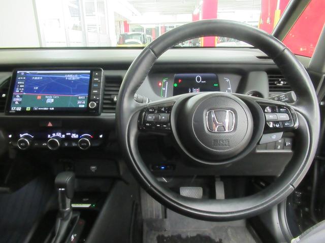 フィット e:HEVリュクス メモリーナビ・ブルートゥース・DVD・ミュージックラック・ETC・ドラレコ前後・追突軽減ブレーキ・障害物センサー・シートヒーター・(10枚目)