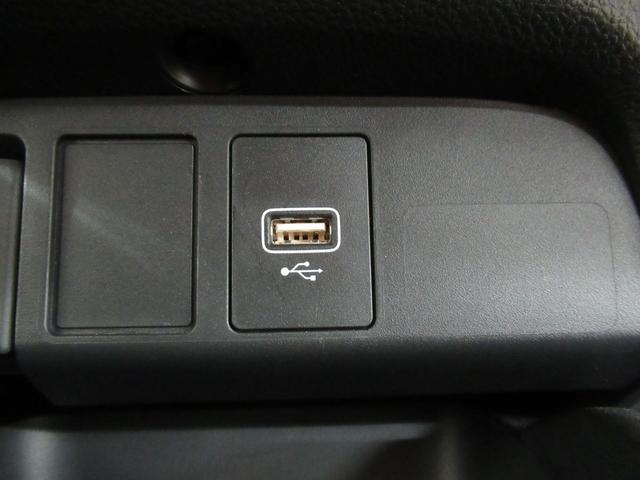 フィット e:HEVリュクス メモリーナビ・ブルートゥース・DVD・ミュージックラック・ETC・ドラレコ前後・追突軽減ブレーキ・障害物センサー・シートヒーター・(23枚目)