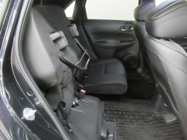 フィット e:HEVリュクス メモリーナビ・ブルートゥース・DVD・ミュージックラック・ETC・ドラレコ前後・追突軽減ブレーキ・障害物センサー・シートヒーター・(40枚目)