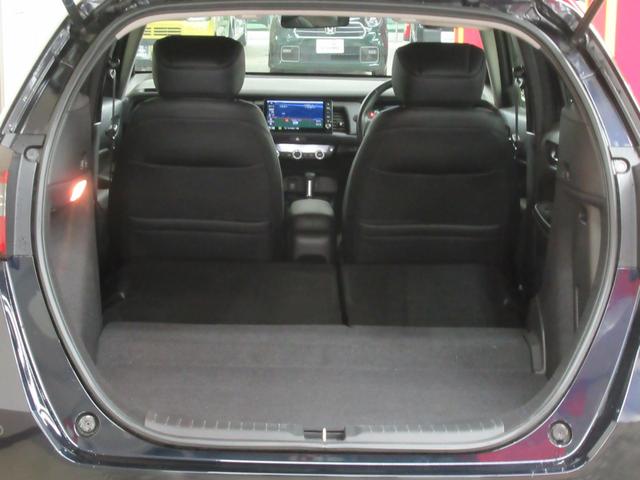 フィット e:HEVリュクス メモリーナビ・ブルートゥース・DVD・ミュージックラック・ETC・ドラレコ前後・追突軽減ブレーキ・障害物センサー・シートヒーター・(44枚目)