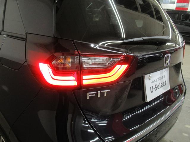 フィット e:HEVリュクス メモリーナビ・ブルートゥース・DVD・ミュージックラック・ETC・ドラレコ前後・追突軽減ブレーキ・障害物センサー・シートヒーター・(49枚目)