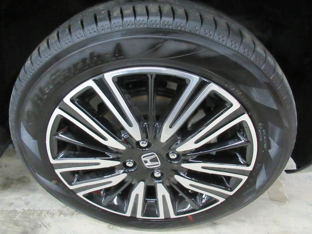 フィット e:HEVリュクス メモリーナビ・ブルートゥース・DVD・ミュージックラック・ETC・ドラレコ前後・追突軽減ブレーキ・障害物センサー・シートヒーター・(58枚目)