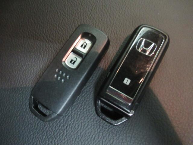 Ｎ－ＷＧＮカスタム Ｌ　メモリーナビ・ブルートゥース・ＤＶＤ・ミュージックラック・ＥＴＣ・追突軽減ブレーキ・障害物センサー・シートヒーター・ドラレコ・（8枚目）