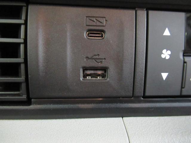 N-BOX ベースグレード メモリーナビ・ブルートゥース・フルセグ・追突軽減ブレーキ・障害物センサー・シートヒーター・ETC・スマートキー・ドライブレコーダー・(26枚目)