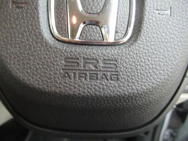 N-BOX ベースグレード メモリーナビ・ブルートゥース・フルセグ・追突軽減ブレーキ・障害物センサー・シートヒーター・ETC・スマートキー・ドライブレコーダー・(33枚目)