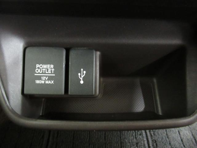 フリード Ｇ・ホンダセンシング　メモリーナビ・ブルートゥース・追突軽減ブレーキ・ＥＴＣ・シートヒーター・スマートキー・ドライブレコーダー・両側電動スライドドア・（22枚目）