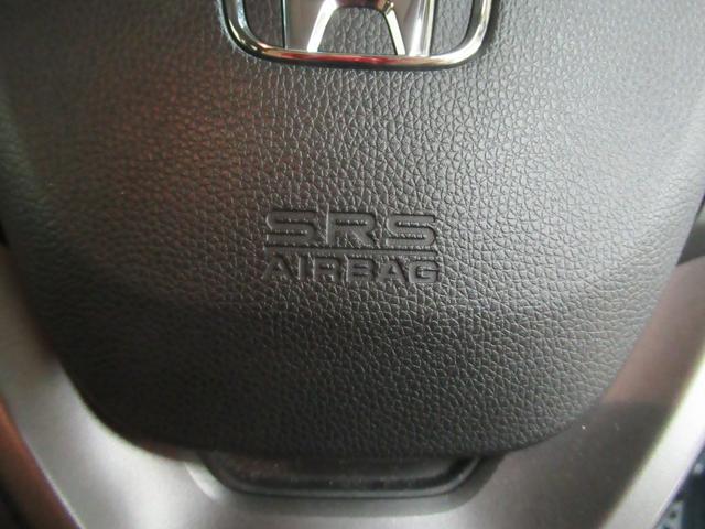 フリード Ｇ・ホンダセンシング　メモリーナビ・ブルートゥース・追突軽減ブレーキ・ＥＴＣ・シートヒーター・スマートキー・ドライブレコーダー・両側電動スライドドア・（32枚目）