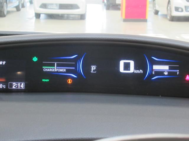 ジェイド ハイブリッドＸ　純正メモリーナビ　フルセグ　バックカメラ　Ｂｌｕｅｔｏｏｔｈ　衝突軽減ブレーキ　レーンアシスト　車間維持クルーズコントロール　ＥＴＣ車載器　ＬＥＤライト（9枚目）