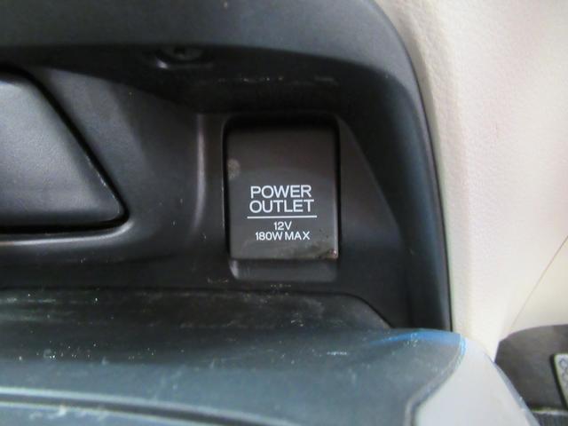 ジェイド ハイブリッドＸ　純正メモリーナビ　フルセグ　バックカメラ　Ｂｌｕｅｔｏｏｔｈ　衝突軽減ブレーキ　レーンアシスト　車間維持クルーズコントロール　ＥＴＣ車載器　ＬＥＤライト（20枚目）