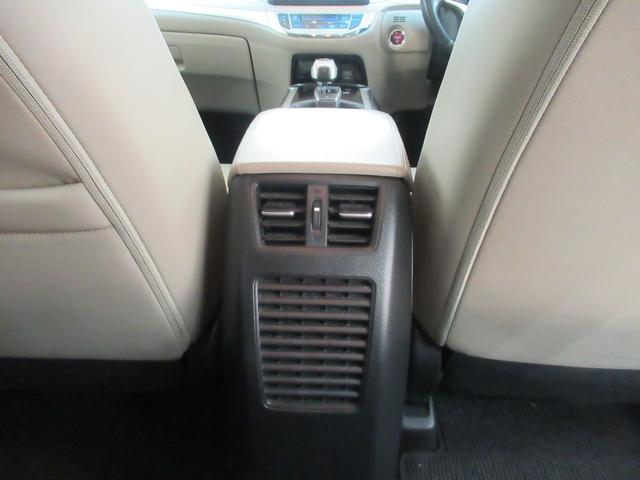 ジェイド ハイブリッドＸ　純正メモリーナビ　フルセグ　バックカメラ　Ｂｌｕｅｔｏｏｔｈ　衝突軽減ブレーキ　レーンアシスト　車間維持クルーズコントロール　ＥＴＣ車載器　ＬＥＤライト（35枚目）