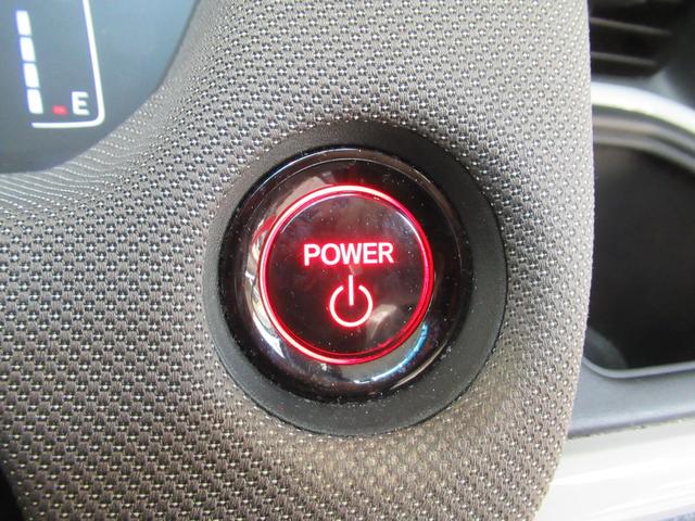 フィット ｅ：ＨＥＶクロスター　メモリーナビ　ドライブレコーダー前後　ＣＤ　ＤＶＤ　夏冬タイヤ付き　ワンオーナー　Ｂｌｕｅｔｏｏｔｈオーディオ　ＬＥＤ（13枚目）