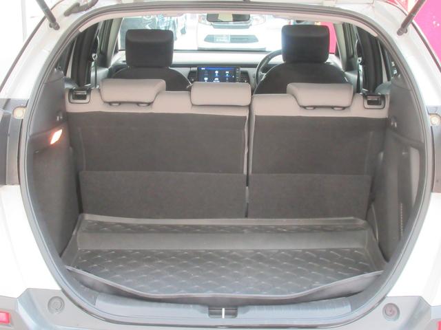 フィット ｅ：ＨＥＶクロスター　メモリーナビ　ドライブレコーダー前後　ＣＤ　ＤＶＤ　夏冬タイヤ付き　ワンオーナー　Ｂｌｕｅｔｏｏｔｈオーディオ　ＬＥＤ（41枚目）