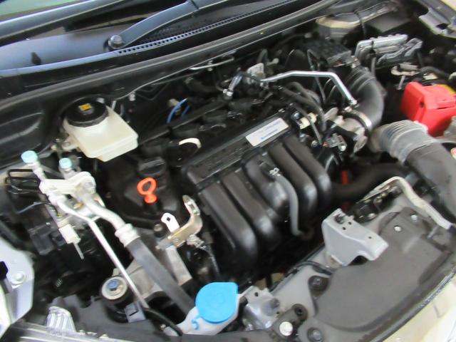 フィットハイブリッド Ｓホンダセンシング　ディスプレイオーディオ　リアカメラ　ＬＥＤライト　ワンオーナー　エンジンスターター　ＥＴＣ　ＵＳＢ　ＡＢＳ　ＶＳＡ　クルーズコントロール　衝突軽減ブレーキ　サイドエアバッグ　取扱説明書（51枚目）