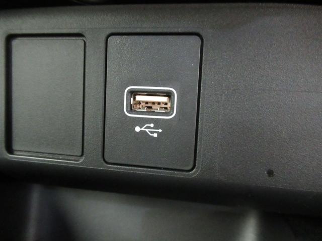 フィット e:HEVホーム メモリーナビ・ブルートゥース・DVD・追突軽減ブレーキ・障害物センサー・ETC・スマートキー・ドライブレコーダー・(21枚目)