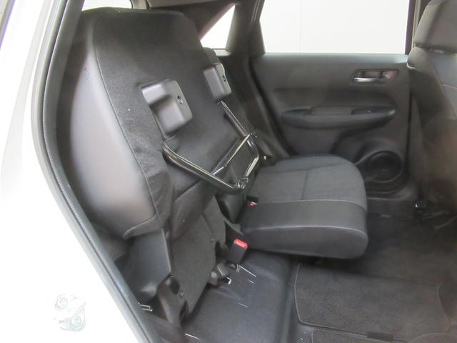 フィット e:HEVホーム メモリーナビ・ブルートゥース・DVD・追突軽減ブレーキ・障害物センサー・ETC・スマートキー・ドライブレコーダー・(39枚目)