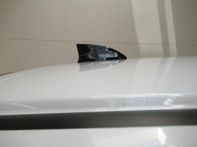 フィット e:HEVホーム メモリーナビ・ブルートゥース・DVD・追突軽減ブレーキ・障害物センサー・ETC・スマートキー・ドライブレコーダー・(53枚目)