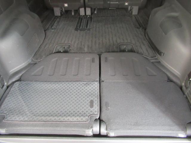 ステップワゴンスパーダ スパーダ・クールスピリットホンダセンシング　メモリーナビ・ブルートゥース・ＤＶＤ・ミュージックラック・ＥＴＣ・追突軽減ブレーキ・シートヒーター・ドライブレコーダー前後・（17枚目）