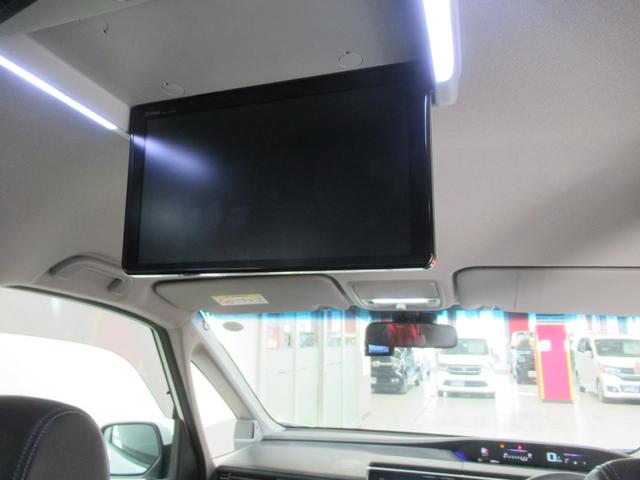 ステップワゴンスパーダ スパーダ・クールスピリットホンダセンシング　メモリーナビ・ブルートゥース・ＤＶＤ・ミュージックラック・ＥＴＣ・追突軽減ブレーキ・シートヒーター・ドライブレコーダー前後・（19枚目）