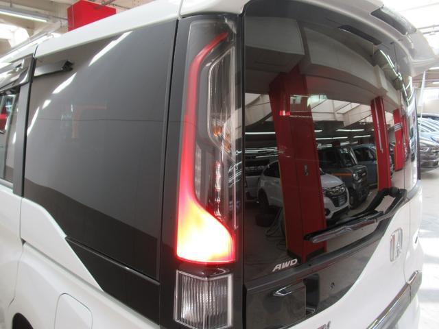 ステップワゴンスパーダ スパーダ・クールスピリットホンダセンシング　メモリーナビ・ブルートゥース・ＤＶＤ・ミュージックラック・ＥＴＣ・追突軽減ブレーキ・シートヒーター・ドライブレコーダー前後・（54枚目）