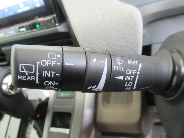 フリード エアー メモリーナビ 社用車UP 両側電動スライドドア ドライブレコーダー前後 シートヒーター ETC Bluetoothオーディオ(14枚目)