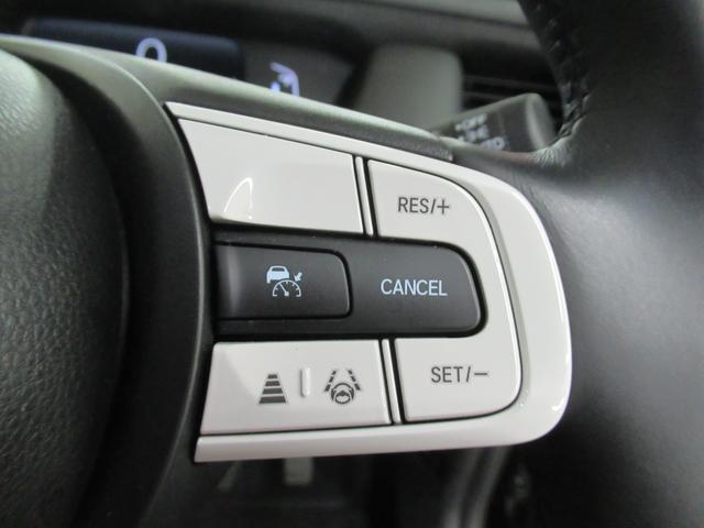 フィット ｅ：ＨＥＶホーム　メモリーナビ・ブルートゥース・ＤＶＤ・追突軽減ブレーキ・障害物センサー・ＥＴＣ・ドライブレコーダー・スマートキー・オートハイビーム（12枚目）