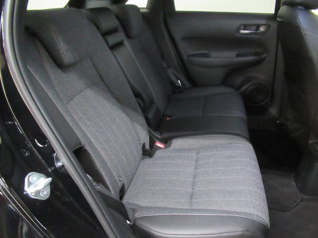 フィット ｅ：ＨＥＶホーム　メモリーナビ・ブルートゥース・ＤＶＤ・追突軽減ブレーキ・障害物センサー・ＥＴＣ・ドライブレコーダー・スマートキー・オートハイビーム（19枚目）