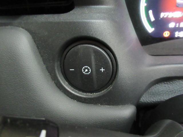 ヴェゼル ｅ：ＨＥＶＺ　ワンオーナー　衝突軽減ブレーキ　車間維持クルコン　レーンアシスト　電動リアゲート　純正メモリーナビ　フルセグ　バックカメラ　ワイヤレス充電　ＥＴＣ車載器（13枚目）