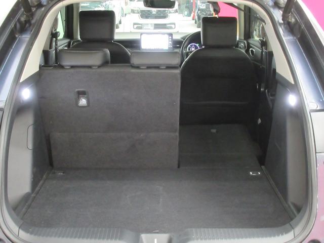 ヴェゼル ｅ：ＨＥＶＺ　ワンオーナー　衝突軽減ブレーキ　車間維持クルコン　レーンアシスト　電動リアゲート　純正メモリーナビ　フルセグ　バックカメラ　ワイヤレス充電　ＥＴＣ車載器（39枚目）