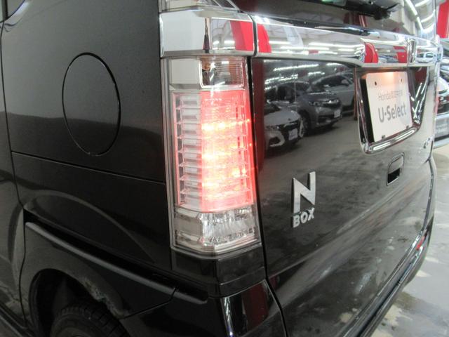 N-BOXカスタム G・ターボパッケージ メモリーナビ 純正エンジンスターター リアカメラ ドアミラーヒーター フルセグ 両側電動スライドドア HID パドルシフト(42枚目)