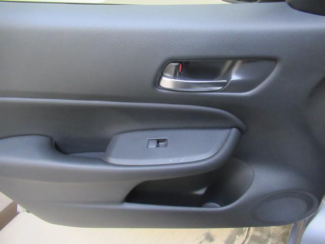 フィット ホーム　ワンオーナー　衝突軽減ブレーキ　車間維持クルーズコントロール　レーンアシスト　純正メモリーナビ　フルセグ　バックカメラ　ＥＴＣ車載器（21枚目）