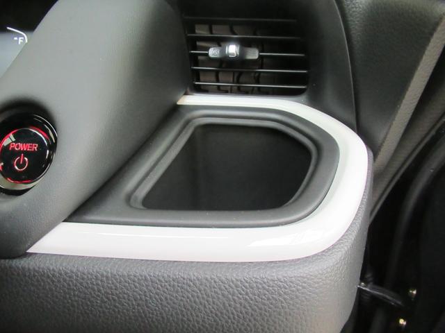 フィット ｅ：ＨＥＶホーム　ワンオーナー　衝突軽減ブレーキ　車間維持クルーズコントロール　レーンアシスト　純正メモリーナビ　フルセグ　バックカメラ　純正ドライブレコーダー　ＥＴＣ車載器　夏冬タイヤ（21枚目）