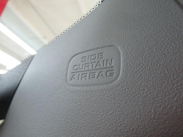 フィット ｅ：ＨＥＶホーム　ワンオーナー　衝突軽減ブレーキ　車間維持クルーズコントロール　レーンアシスト　純正メモリーナビ　フルセグ　バックカメラ　純正ドライブレコーダー　ＥＴＣ車載器　夏冬タイヤ（25枚目）