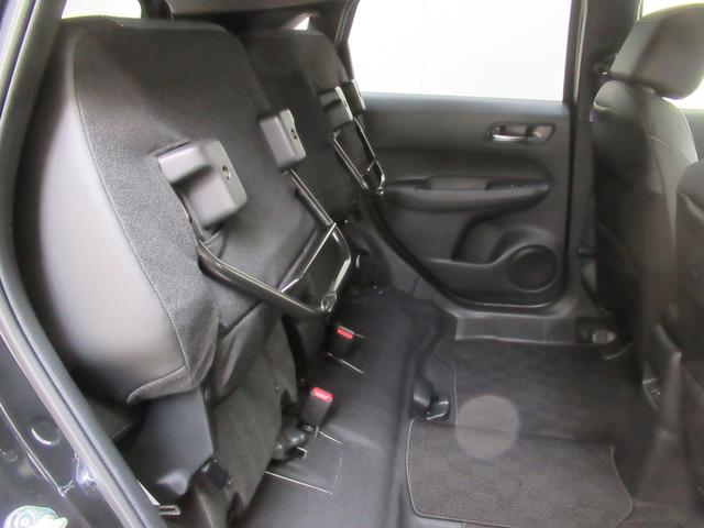 フィット ｅ：ＨＥＶホーム　ワンオーナー　衝突軽減ブレーキ　車間維持クルーズコントロール　レーンアシスト　純正メモリーナビ　フルセグ　バックカメラ　純正ドライブレコーダー　ＥＴＣ車載器　夏冬タイヤ（38枚目）