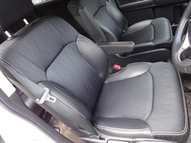 オデッセイ アブソルート 4WD スマートキー キーレス LEDヘッドランプ 3列シート フルフラット ウォークスルー 盗難防止システム 衝突安全ボディ アイドリングストップ(21枚目)