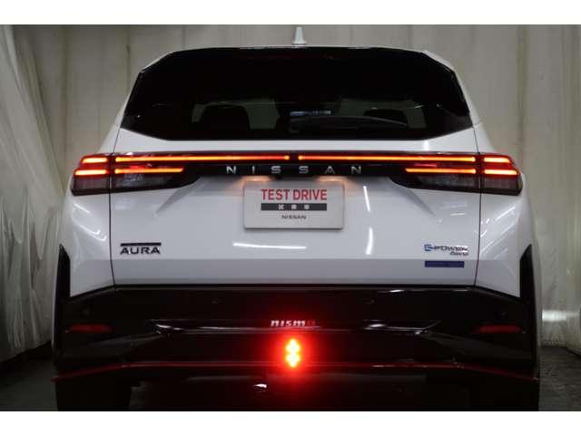 オーラ 1.2 NISMO チューンド e-POWER 4WD 試乗車UP オーラNISMOチューンドe-POWER 4(13枚目)